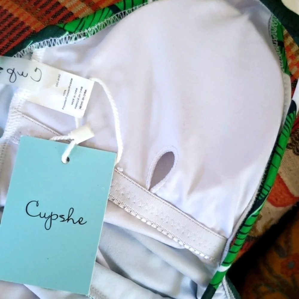 Cupshe new one piece tropical padded bra swimsuit size S